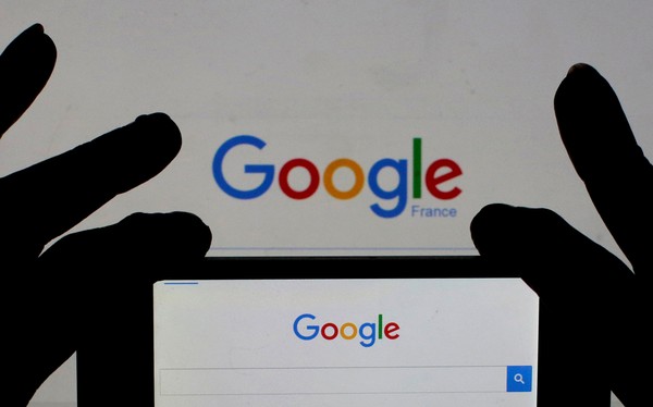 Apple Ancam Google? Pendapatan Raksasa Pencarian Terancam!