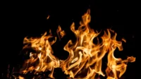 Bocah Bakar Baju Pasar Pal Depok: Netizen Soroti Mirip Barak