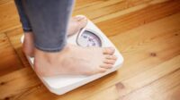 Naik Berat Badan Setelah Lebaran? Ini Penyebabnya!