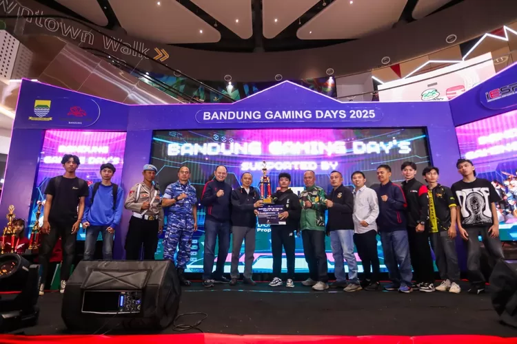 Pj Wali Kota Bandung Dorong Generasi Muda Bangkitkan Game Lokal