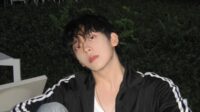 Sensasi YouTuber Korea Cicipi Kelezatan Masakan Padang Asli