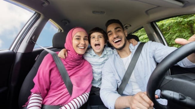 5 SUV Mewah Keluarga <100 Juta: Irit BBM, Kabin Luas!