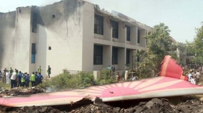 Air India: Tragedi AI171, Pemangkasan Rute Global, Investigasi Mendebarkan