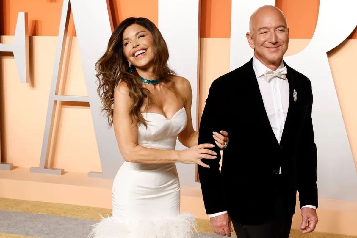 Gaya Lauren Sanchez: 6 Gaun Menawan di Pernikahan Bezos