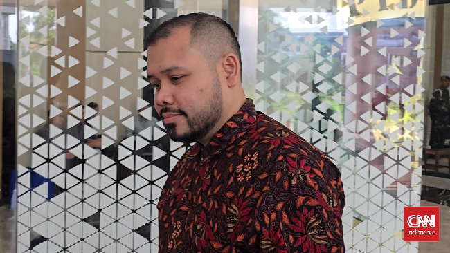 Ibrahim Arief Bantah Jadi Stafsus, Hanya Konsultan Nadiem Makarim?