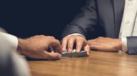 Kadisdik_Jeneponto_Tersangka_Korupsi_Dana_BOS_Negara_Rugi_29_Miliar_Rupiah Kadisdik Jeneponto Tersangka Korupsi Dana BOS: Negara Rugi 2,9 Miliar Rupiah