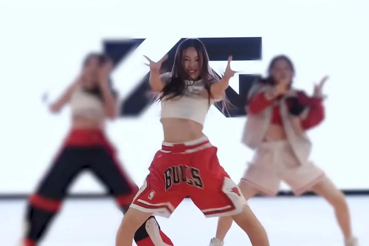 Lagu Agnez Mo di MV Dance NEXT MONSTER: Bikin Bangga Indonesia!