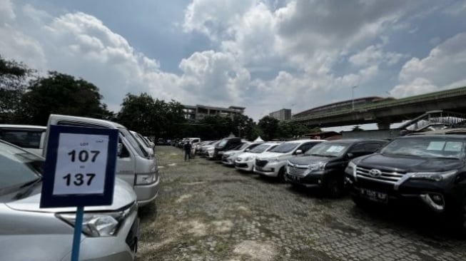 Mobil Bekas Bergaransi Rp100 Juta? Cicilan Cuma Rp2 Juta!
