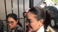 Nikita Mirzani Tolak Temui Vadel Badjideh: Alasan Mengejutkan