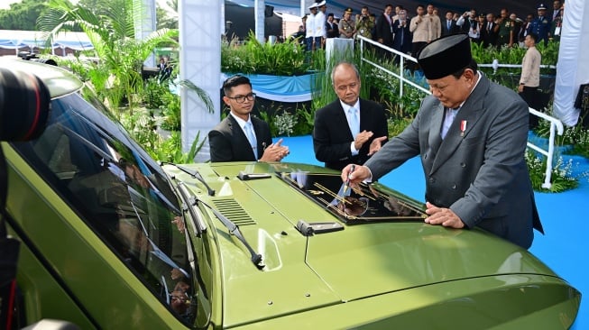 Prabowo Resmikan MV3-EV Pandu: Kendaraan Taktis Listrik Pindad, Canggih!