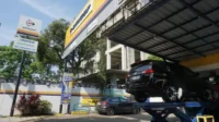 Rahasia Perpanjang Umur Ban Mobil? Perawatan Mudah Ini!