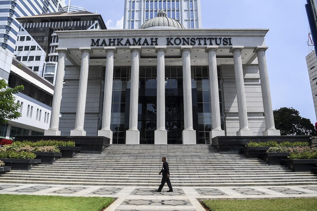 Sidang Sengketa UU TNI: Menhan & MenkumHAM Hadir Langsung