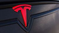 Tesla Terpuruk? BYD & Xiaomi Kuasai Pasar Mobil Listrik Global!