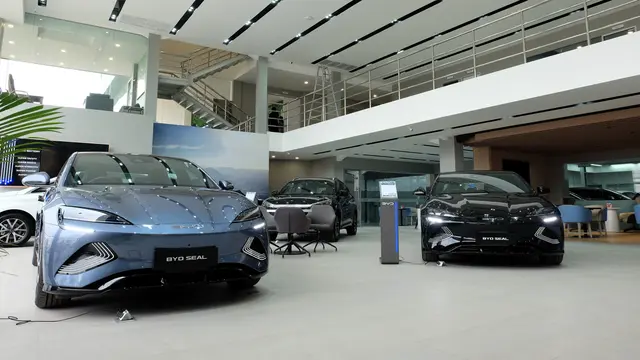 BYD_Kurangi_Produksi_Sinyal_Resesi_Industri_Otomotif_China BYD Kurangi Produksi: Sinyal Resesi Industri Otomotif China?