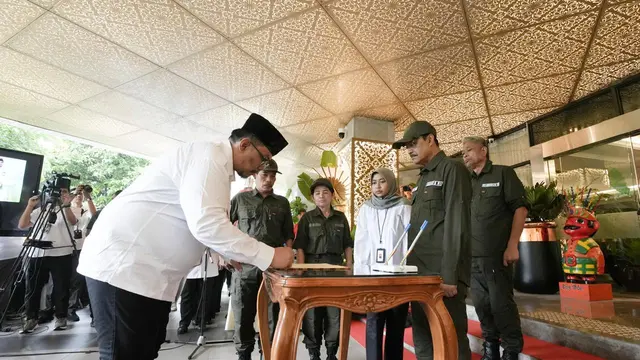 Gus Ipul Lantik Pejabat Kemensos: Amanah Baru, Tantangan Besar